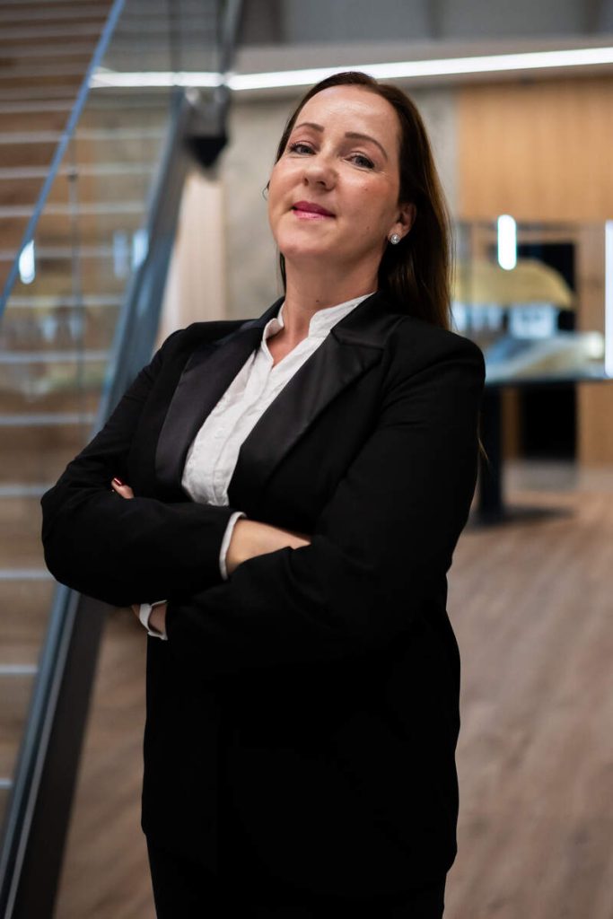 Valentina Rajh - Kadrovska služba