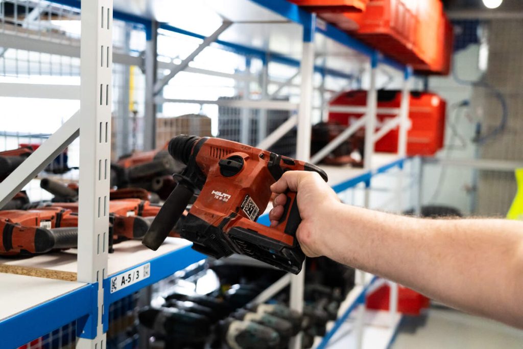 Vrtalnik v delavnici podjetja MTD BIO